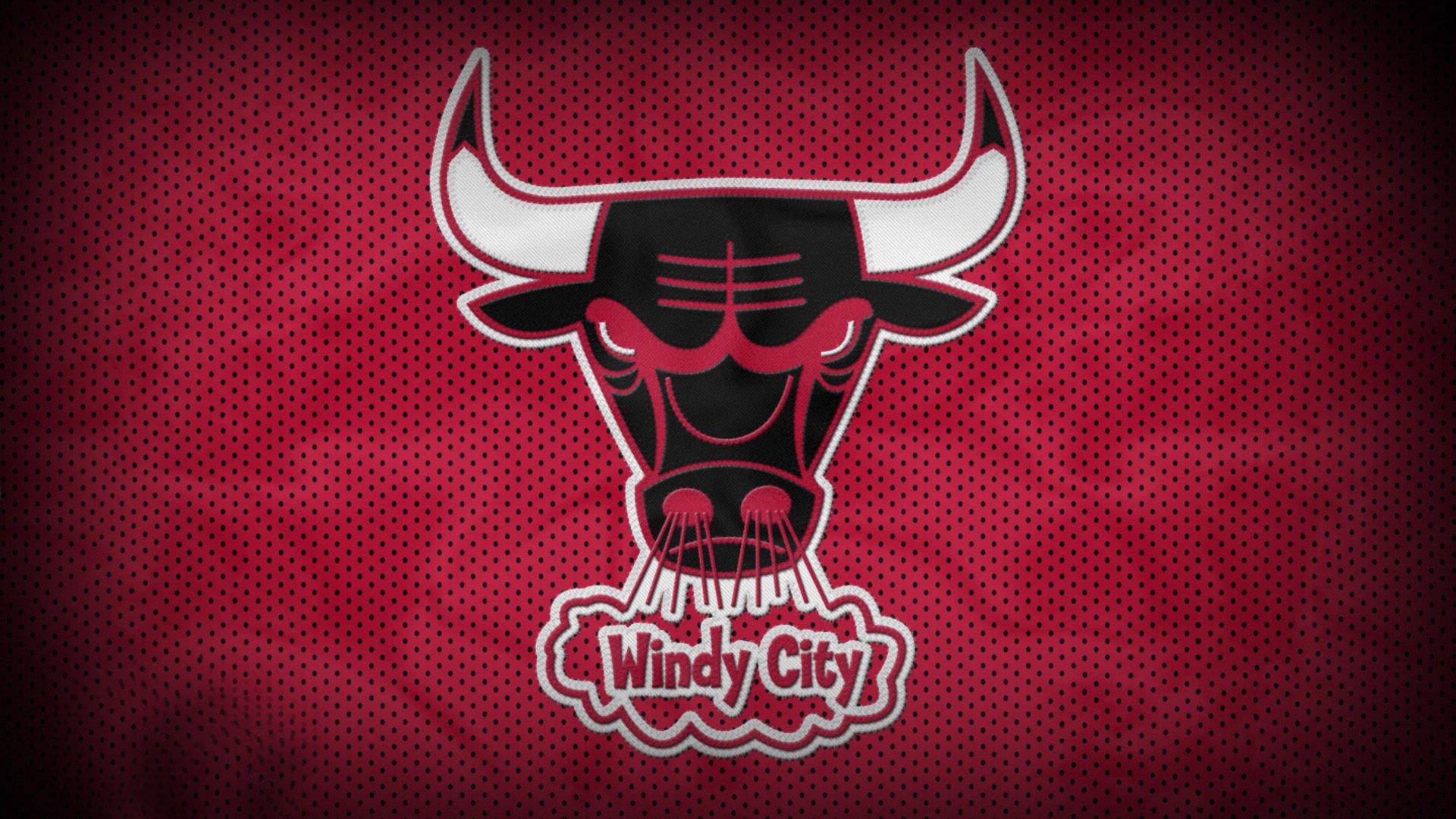 纳达尔鏖战五盘惊险晋级，法网第14冠之路再启征程