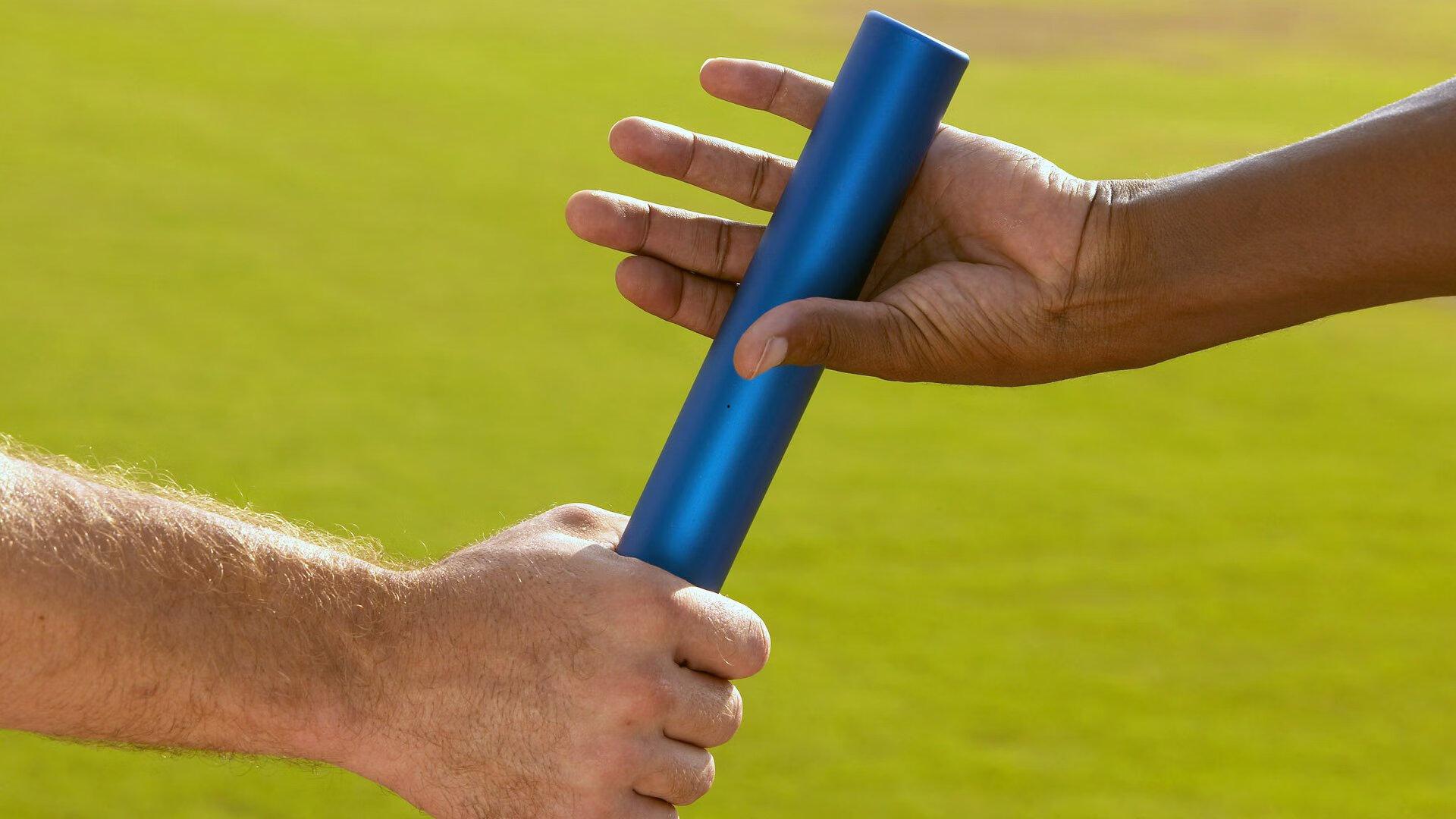 冰球联赛激战正酣，豪门对决引爆赛季高潮，新秀黑马崭露头角