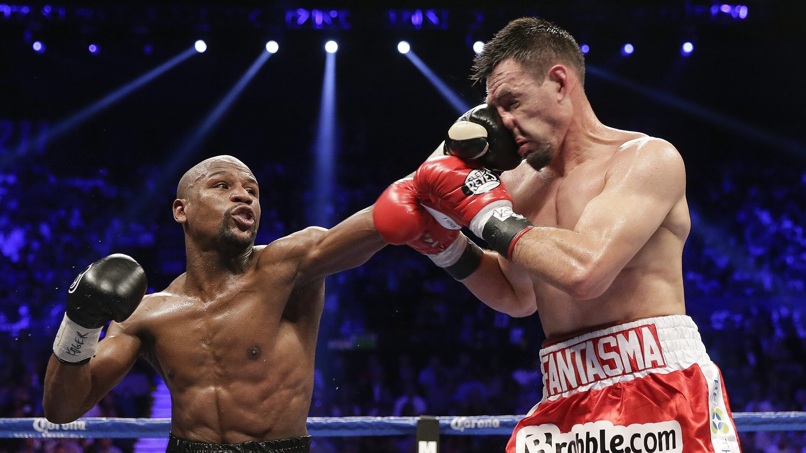 中国蝶泳新星闪耀世锦赛，破亚洲纪录夺金创历史